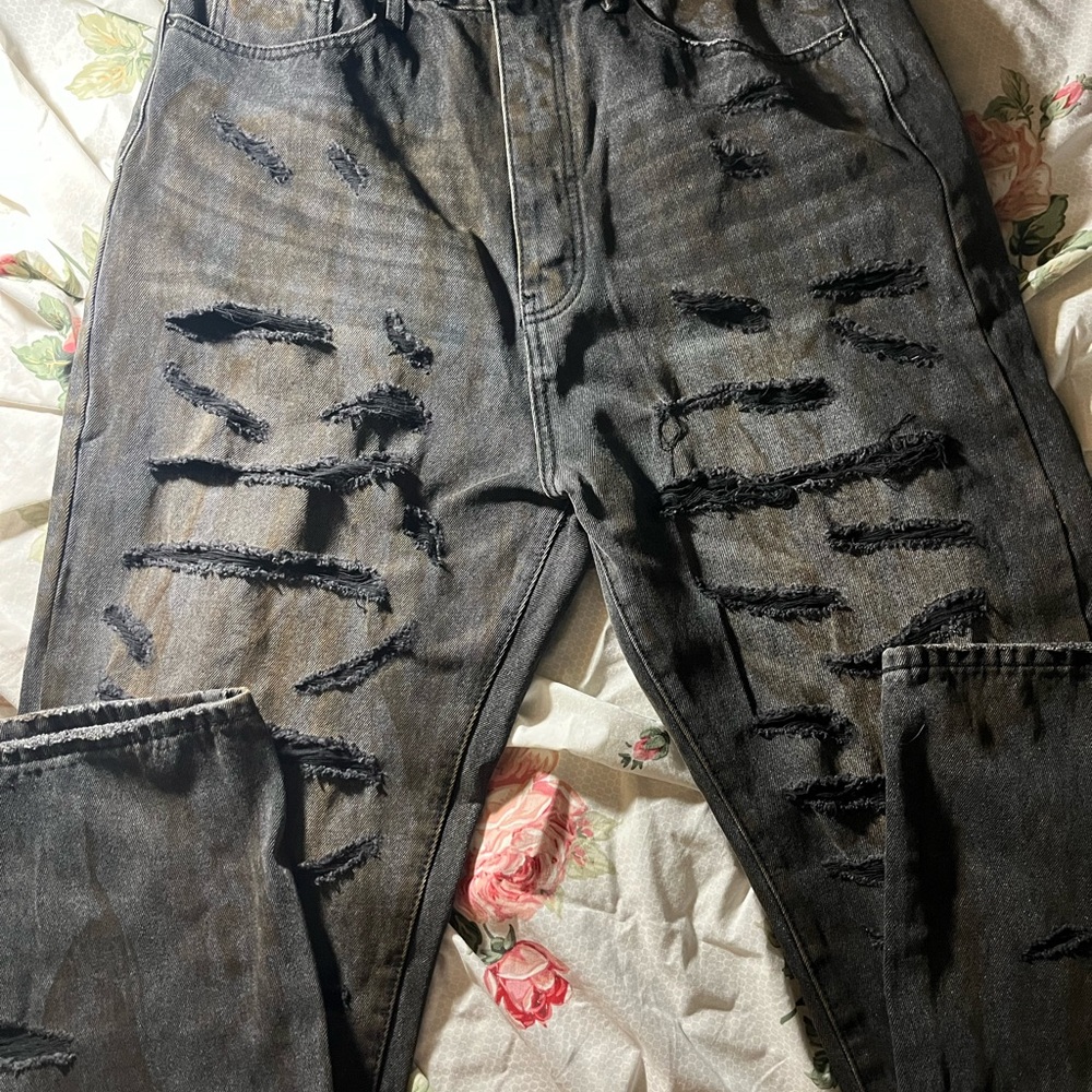 MNML Black Distressed Straight Jeans